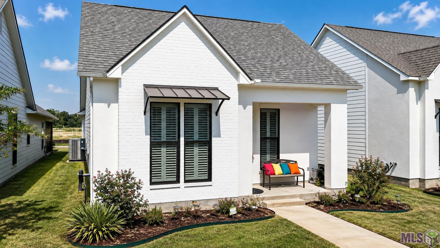 10136 Grayton Drive Baton Rouge, LA 70818 - Photo 2 of 22 Gallery Image 2