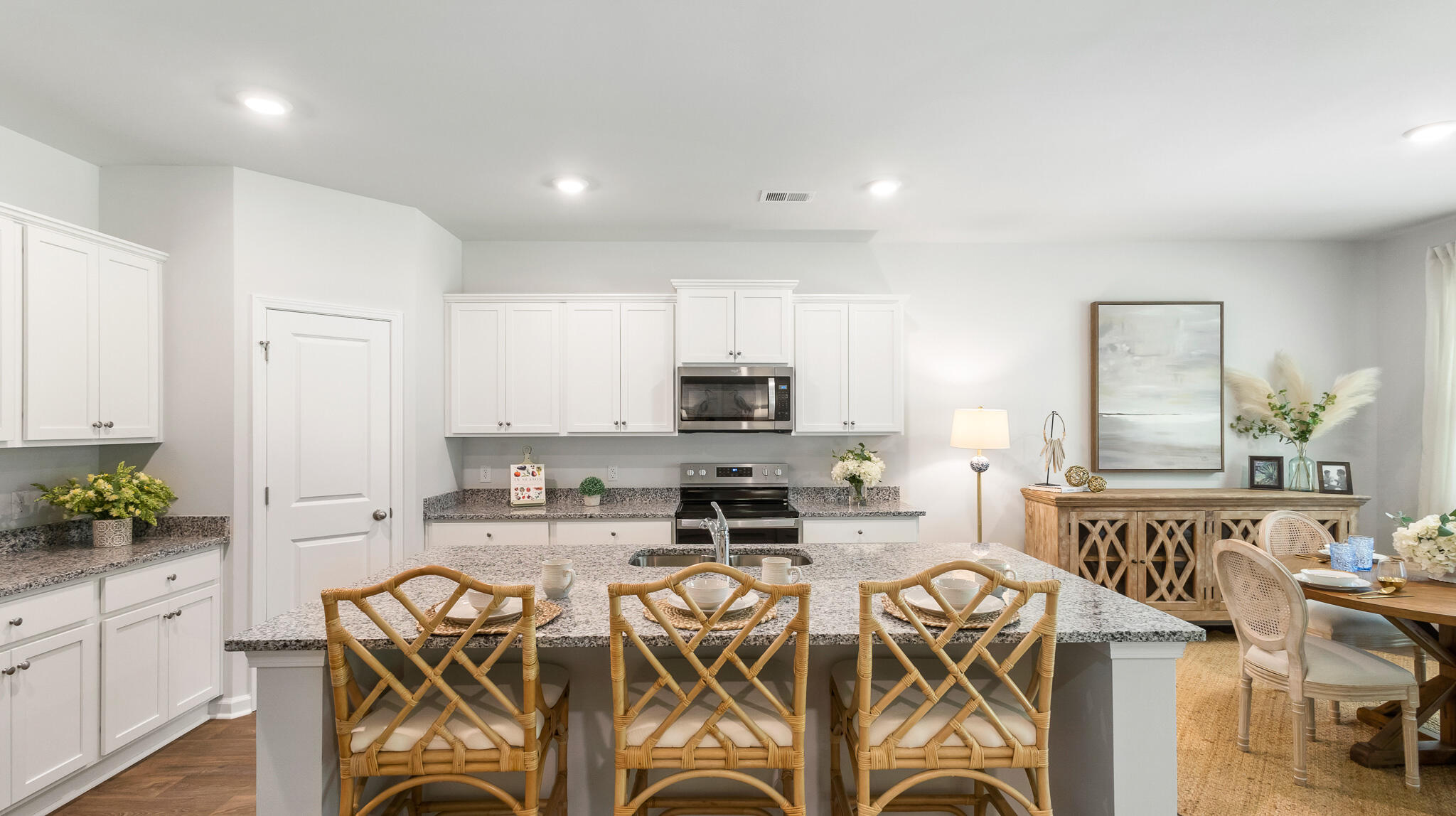 564 Lk Rdg Boulevard Summerville, SC 29486 - Photo 3 of 28