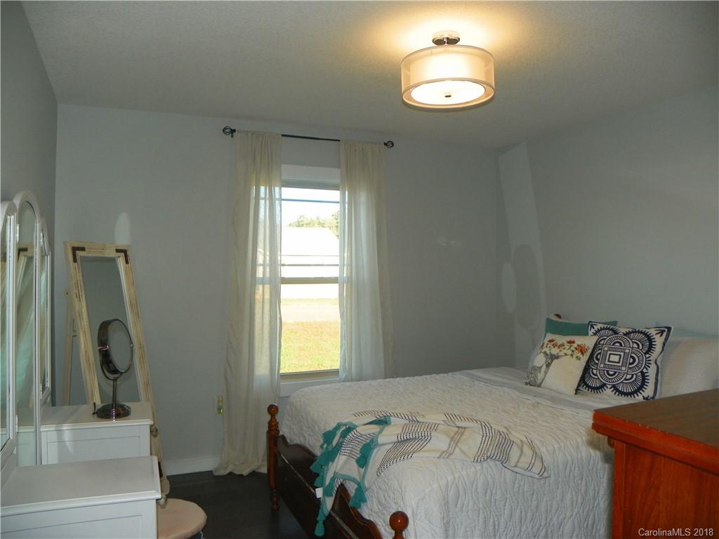264 Tipton Hill Road, Unit B Leicester, NC 28748 - Photo 11 of 26 Gallery Image 11