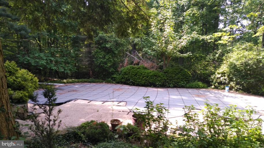 6401 Chapel View Road Fairfax Station, VA 22039 - Photo 2 of 8 Gallery Image 2