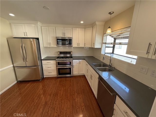 a view of outdoor space with city view