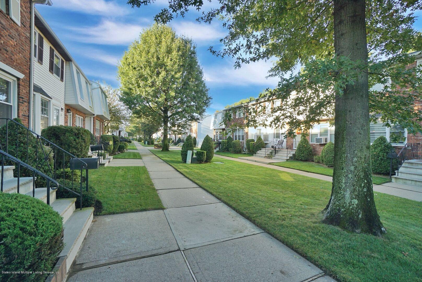 11 Signs Road, Unit E Staten Island, NY 10314 - Photo 3 of 38 11 signs rd39