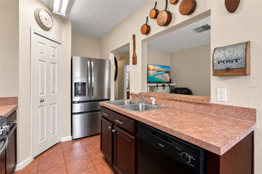 14970 Skip Jack Loop Lakewood Ranch, FL 34202 - Photo 8 of 35 Gallery Image 8
