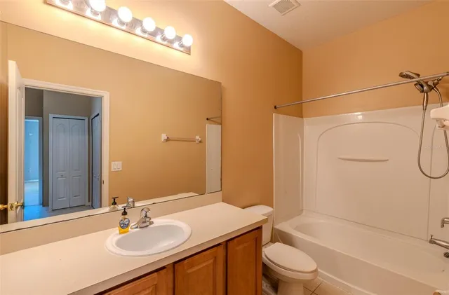 $265,000 | 430 Ashley Brooke Court, Unit B, Apopka, FL 32712