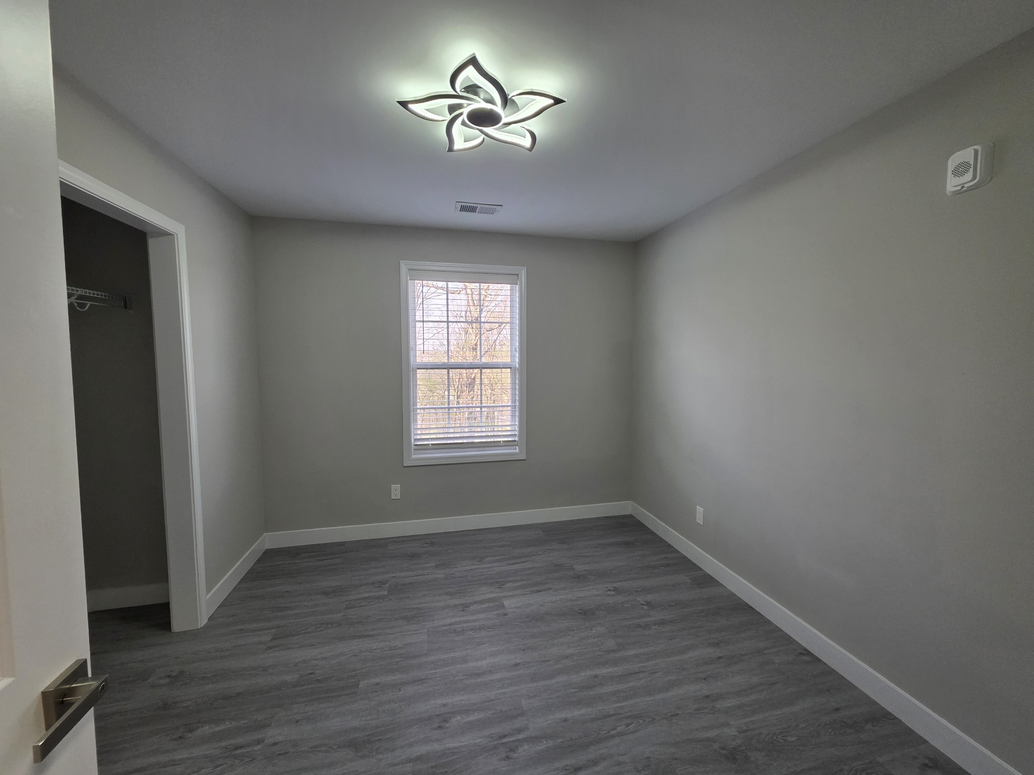 543 Peachers Mill Road Clarksville, TN 37042 - Photo 17 of 29