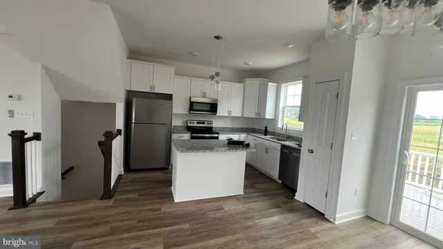 $2,150 | 316 Avon Drive, Red Lion, PA 17356