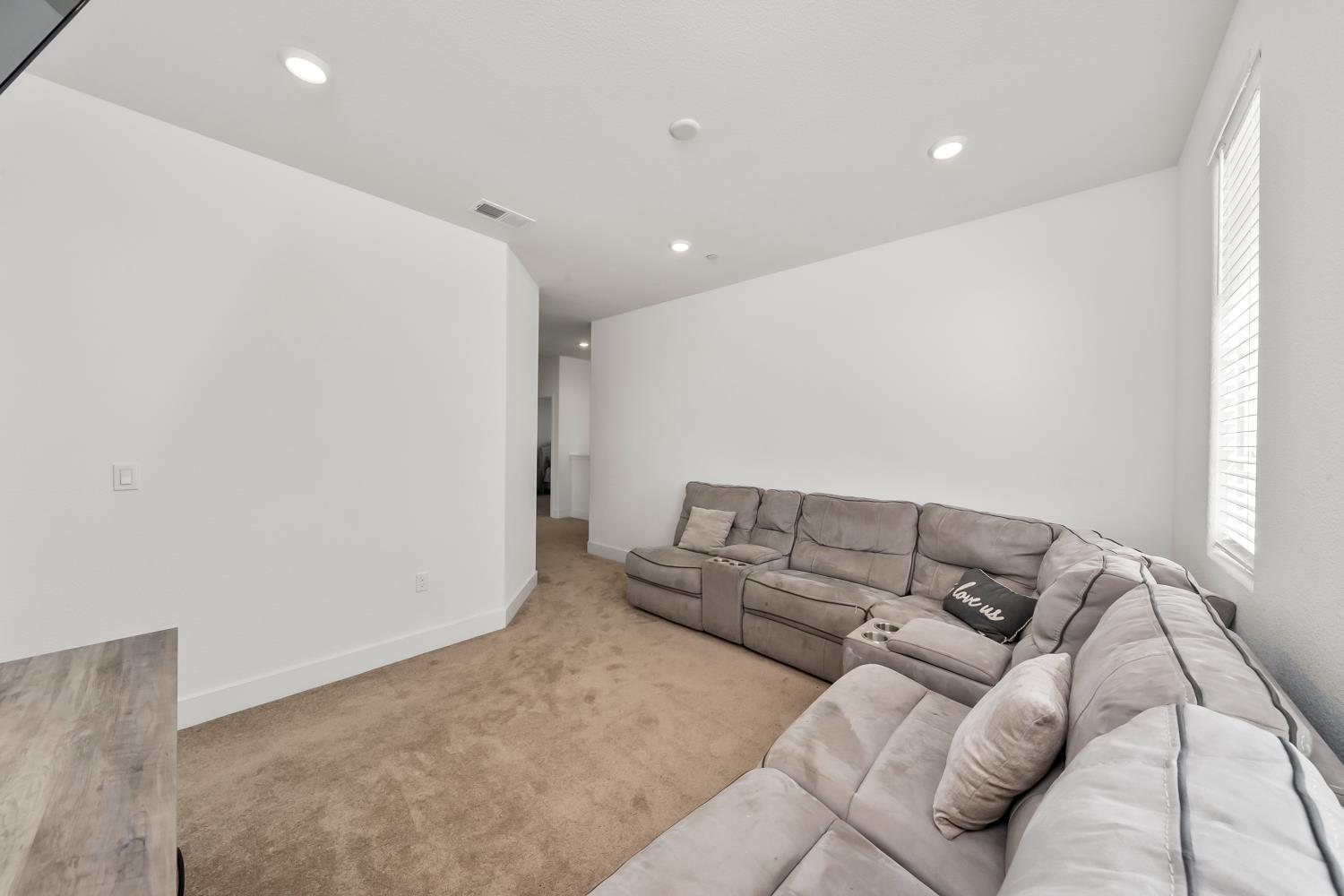 4385 Hawkfinch Circle Rancho Cordova, CA 95742 - Photo 25 of 33 Upstairs Loft