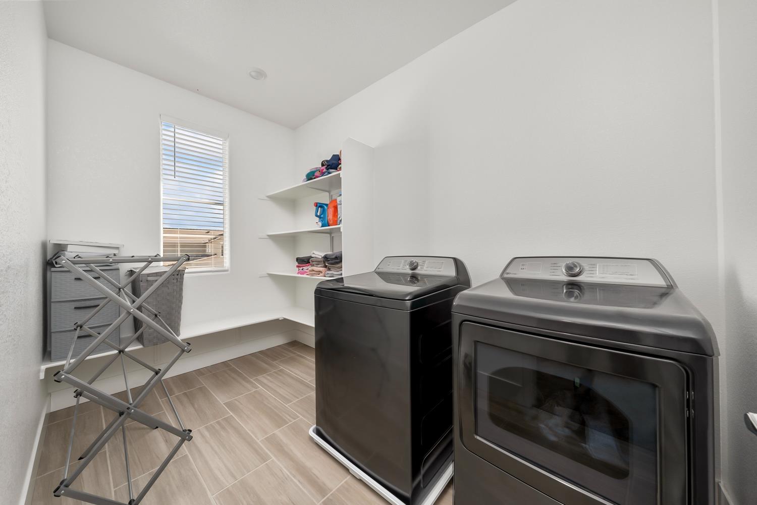 4385 Hawkfinch Circle Rancho Cordova, CA 95742 - Photo 26 of 33 Laundry