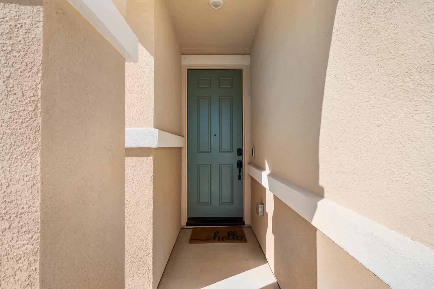 4385 Hawkfinch Circle Rancho Cordova, CA 95742 - Photo 3 of 33