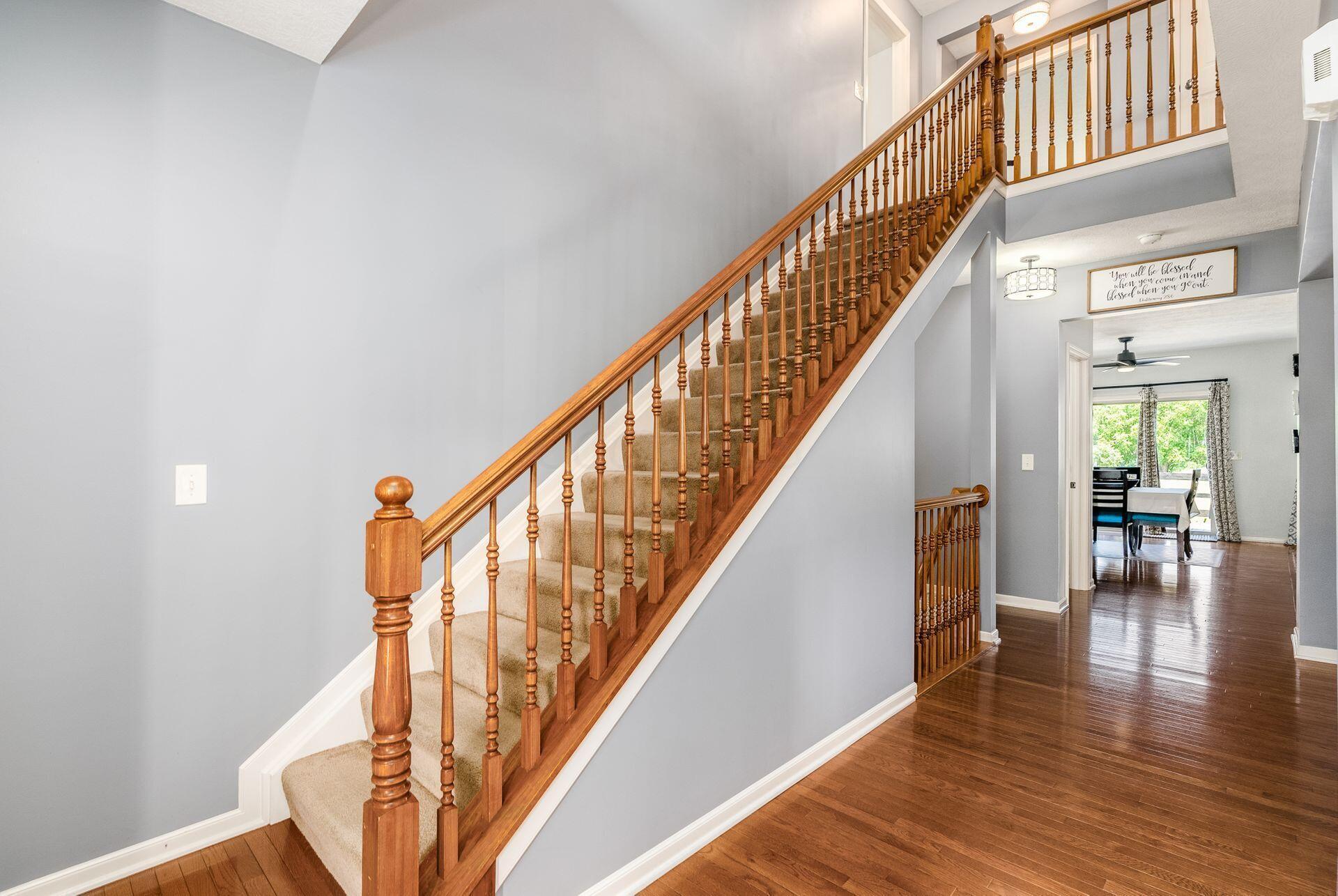 8712 Riverside Place Canal Winchester, OH 43110 - Photo 28 of 52 Staircase To Upper Level