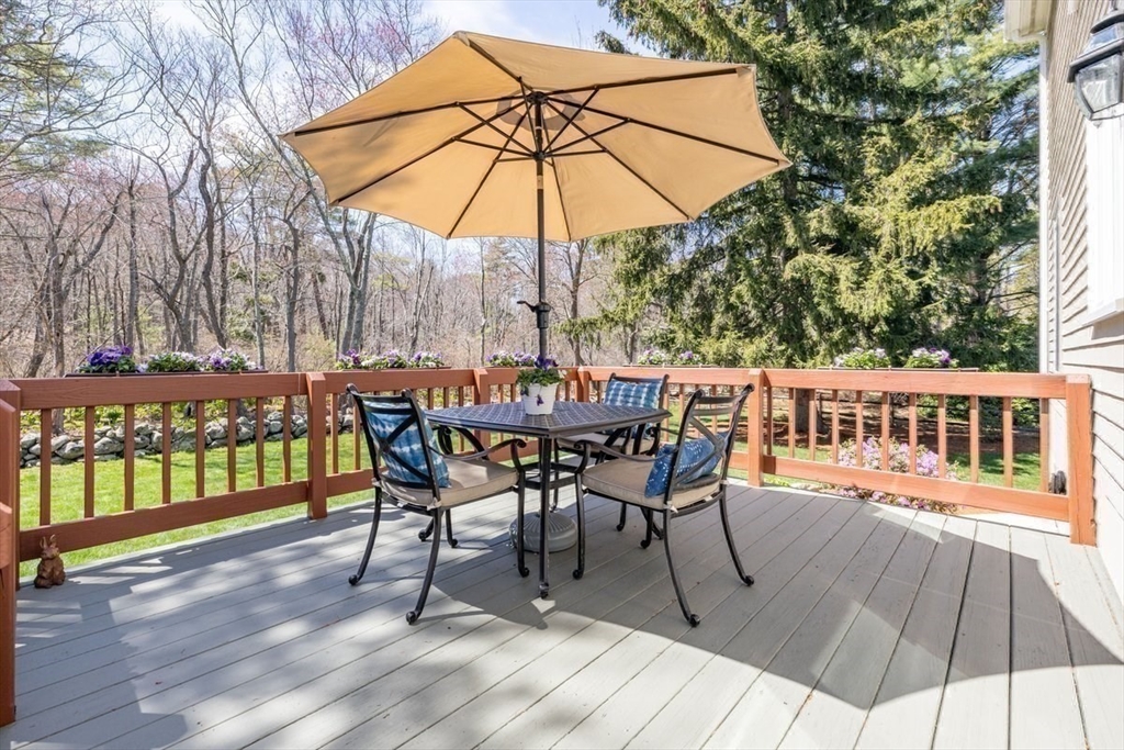 7 Tanglewood Road Walpole, MA 02032 - Photo 34 of 40