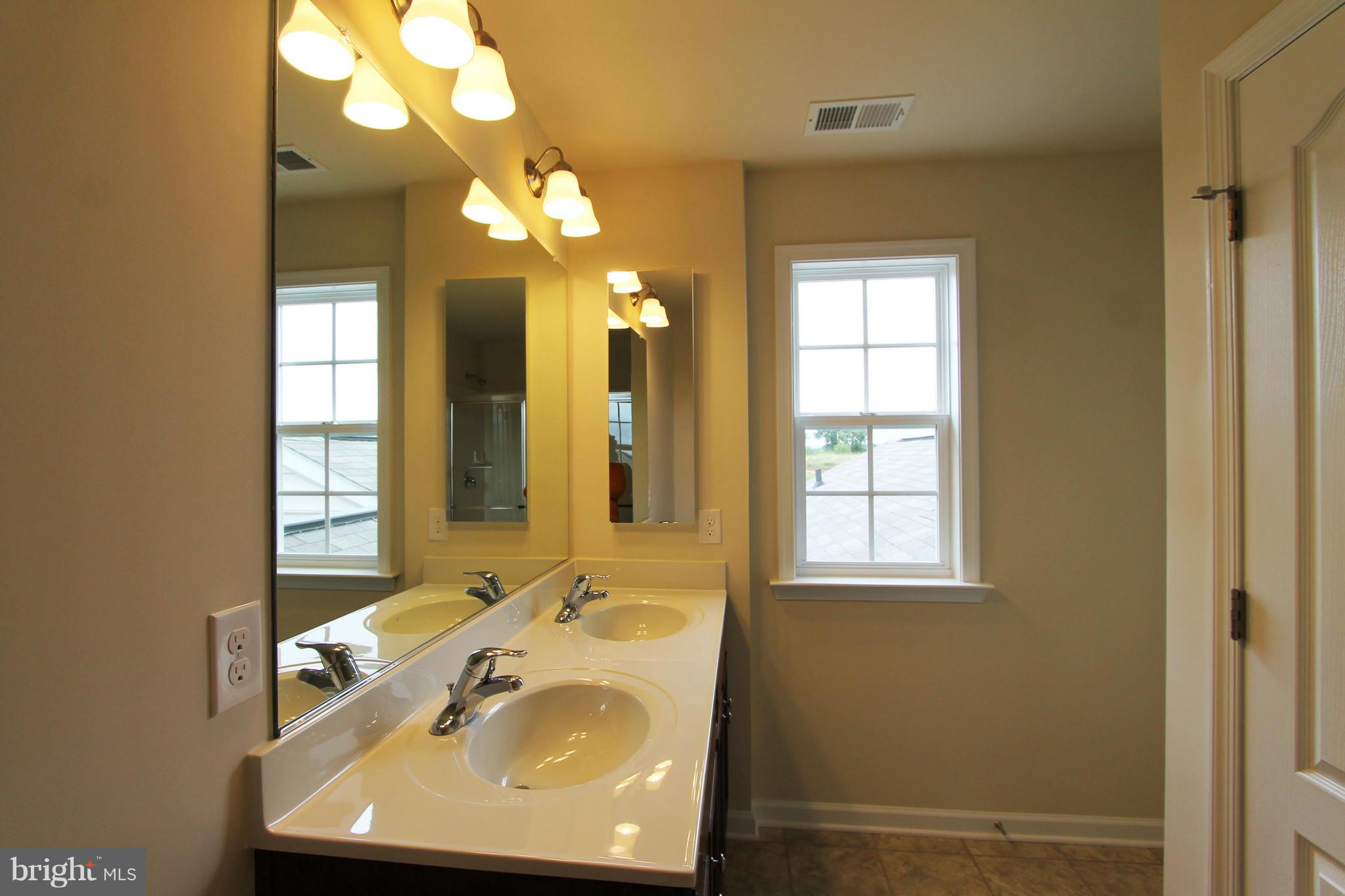 0 North Fairfax Boulevard Ranson, WV 25438 - Photo 17 of 30 Bath (Master)