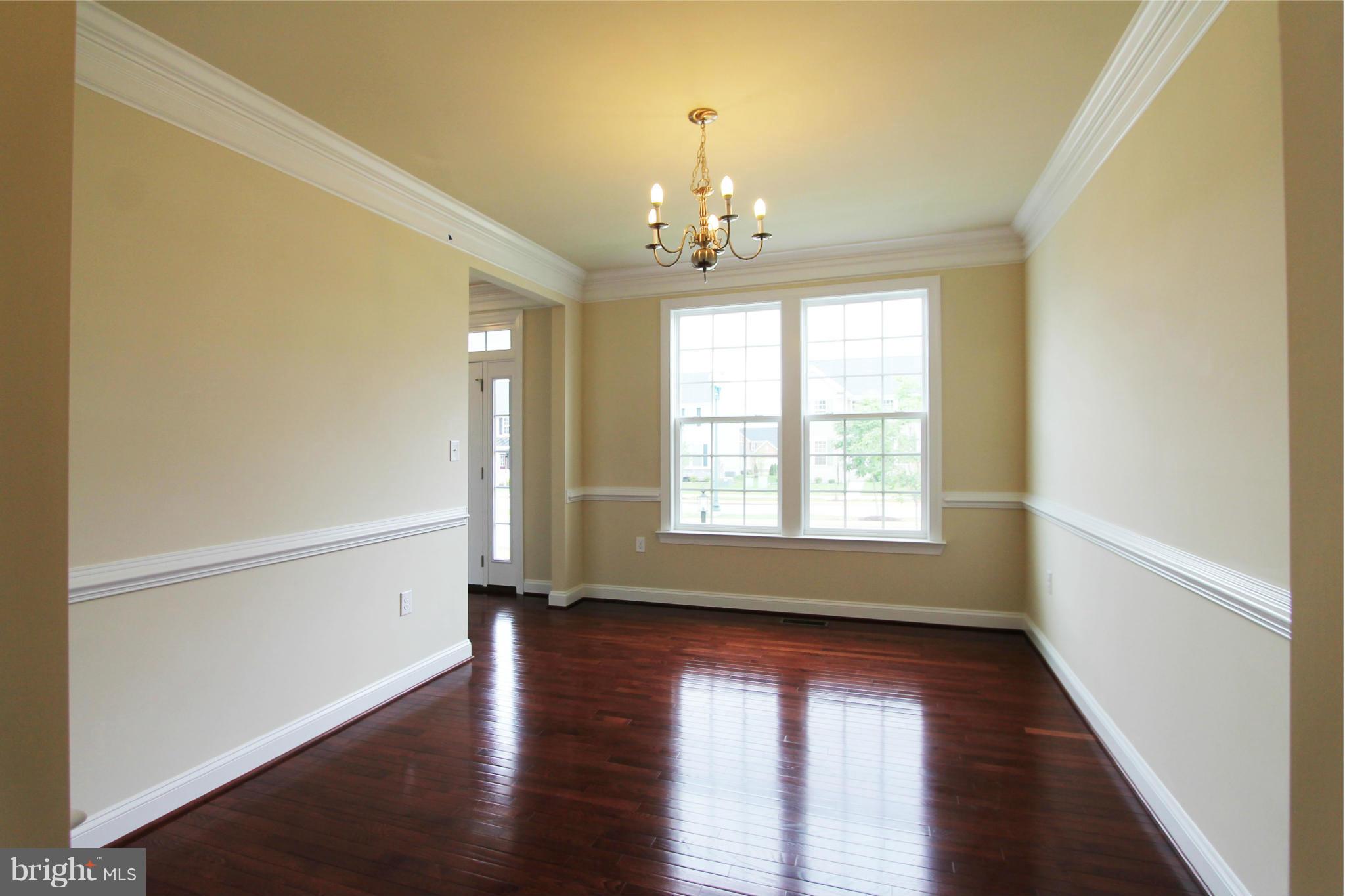 0 North Fairfax Boulevard Ranson, WV 25438 - Photo 7 of 30 Dining Room