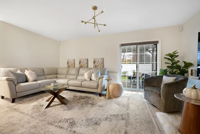 $569,900 | 65 Cross Road, Dartmouth, MA 02747