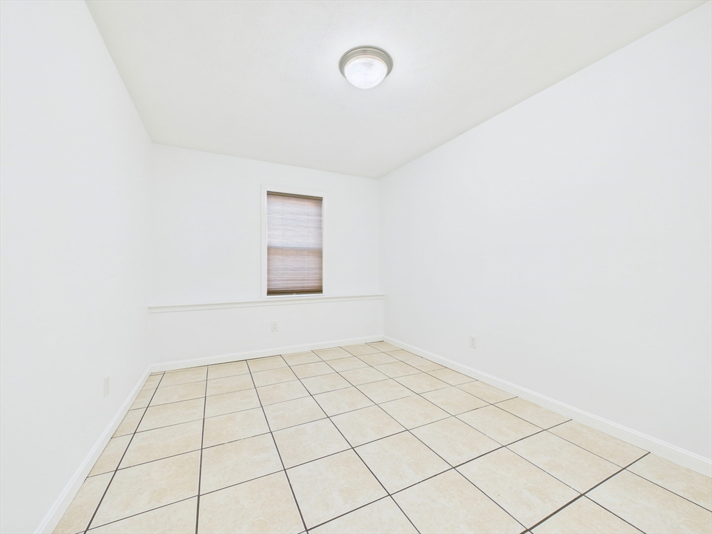 65 Cross Road Dartmouth, MA 02747 - Photo 24 of 30