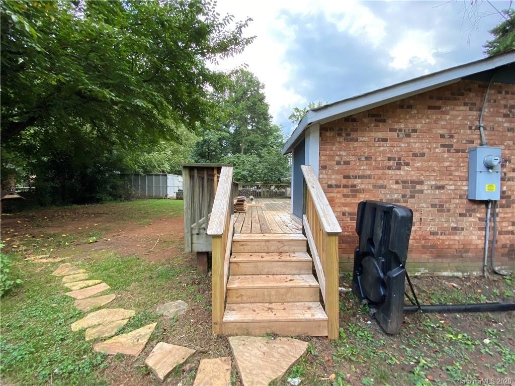 2427 Danforth Lane Charlotte, NC 28208 - Photo 11 of 22