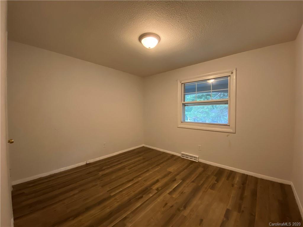 2427 Danforth Lane Charlotte, NC 28208 - Photo 15 of 22