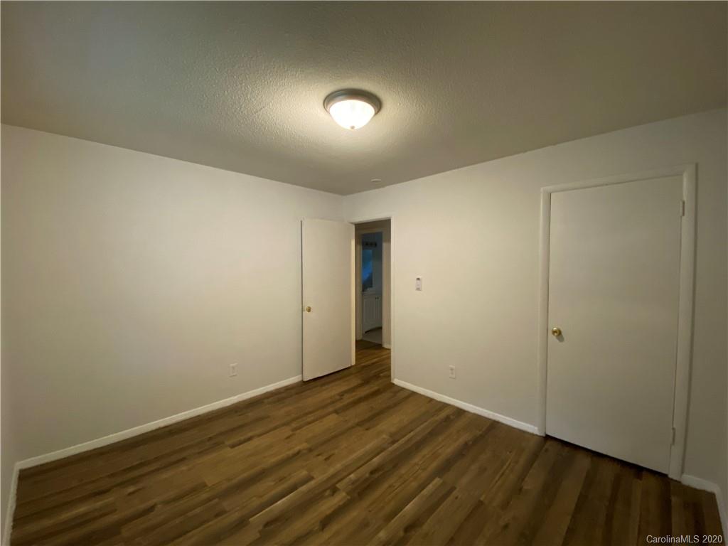 2427 Danforth Lane Charlotte, NC 28208 - Photo 18 of 22