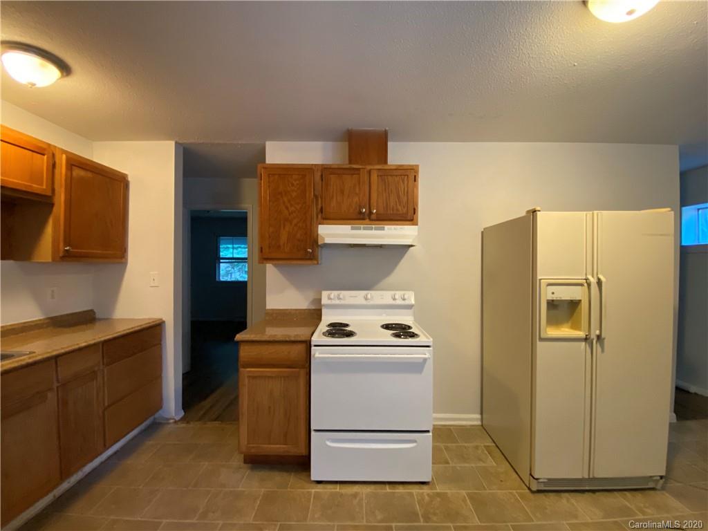 2427 Danforth Lane Charlotte, NC 28208 - Photo 7 of 22