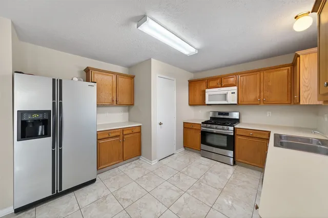 $319,900 | 19710 Windmoor Court, Katy, TX 77449