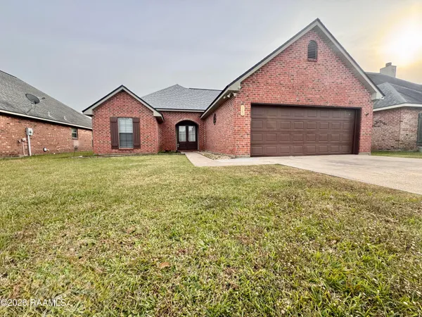 $220,000 | 143 Legend Creek Drive, Youngsville, LA 70592