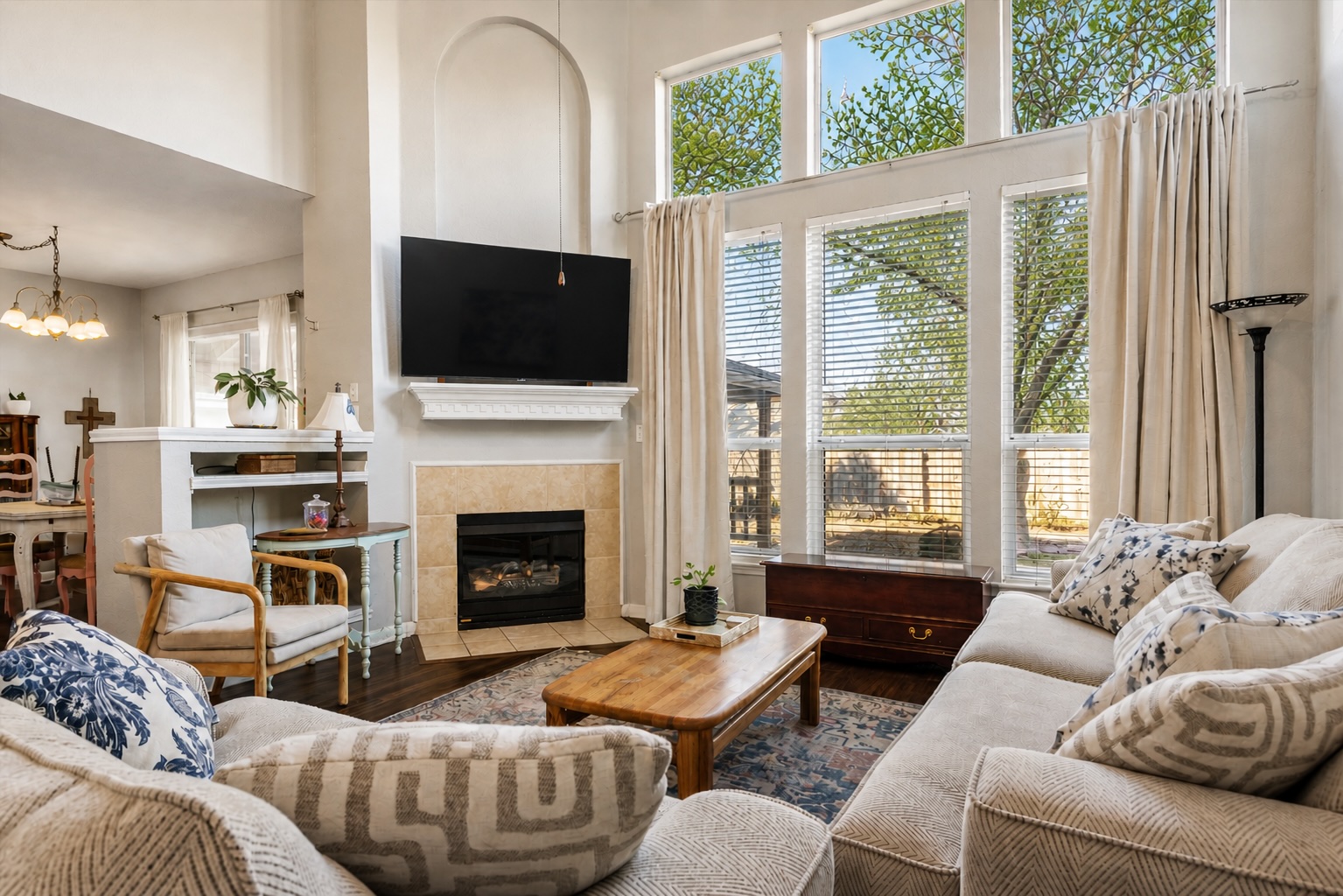 122 Summers Green Georgetown, TX 78633 - Photo 5 of 31 a living room with furniture fireplace and flat screen tv