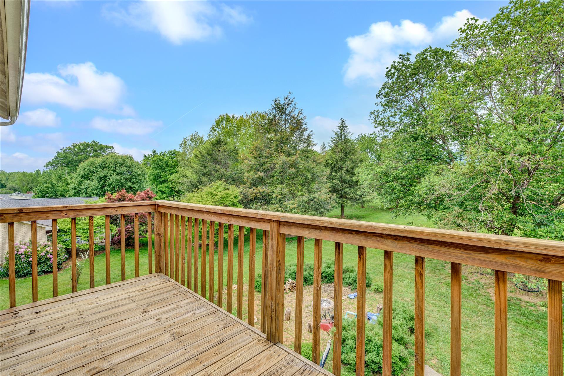 4720 Phyllis Road Northeast Roanoke, VA 24012 - Photo 16 of 59 Deck
