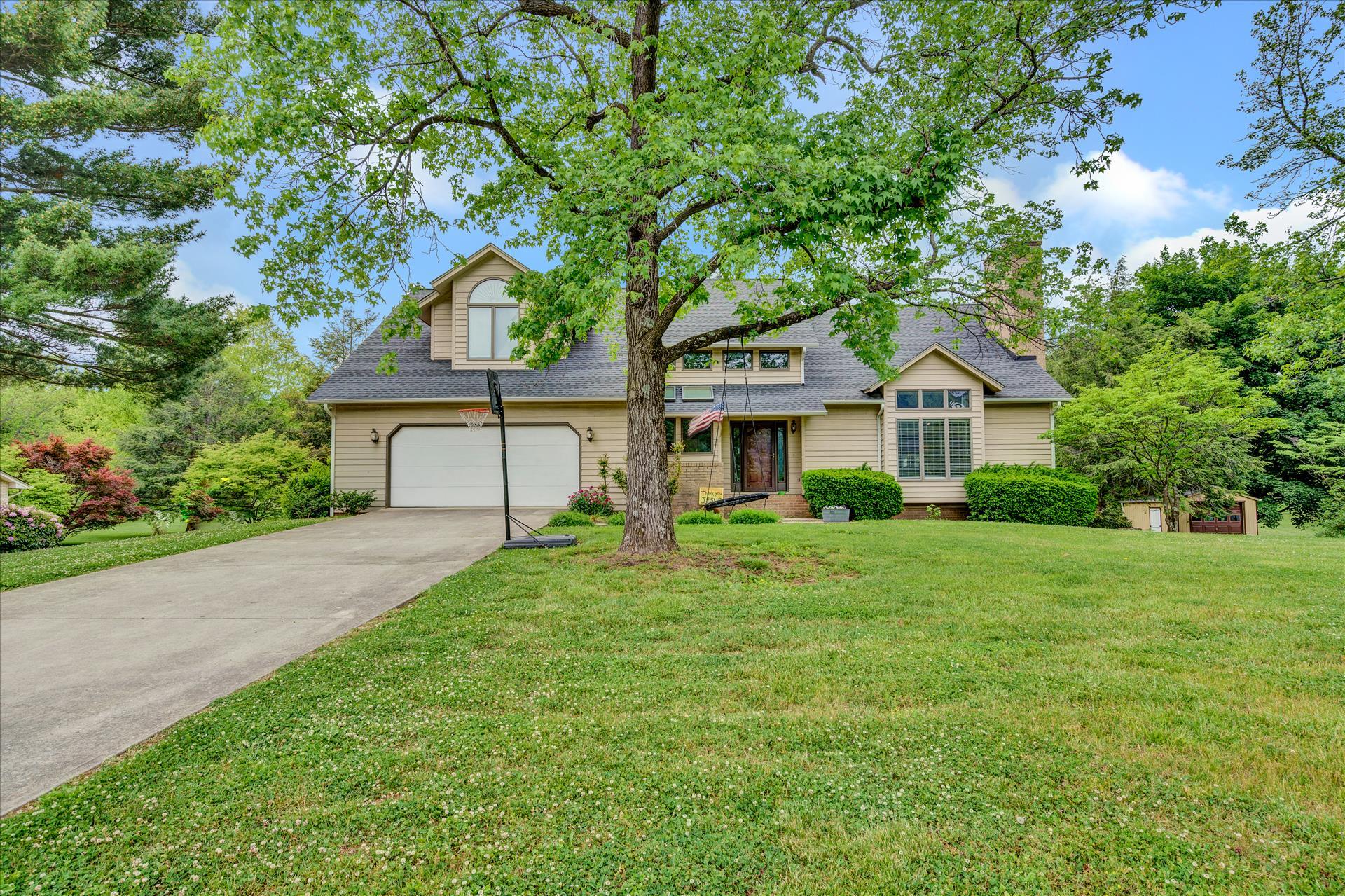 4720 Phyllis Road Northeast Roanoke, VA 24012 - Photo 3 of 59 Front3
