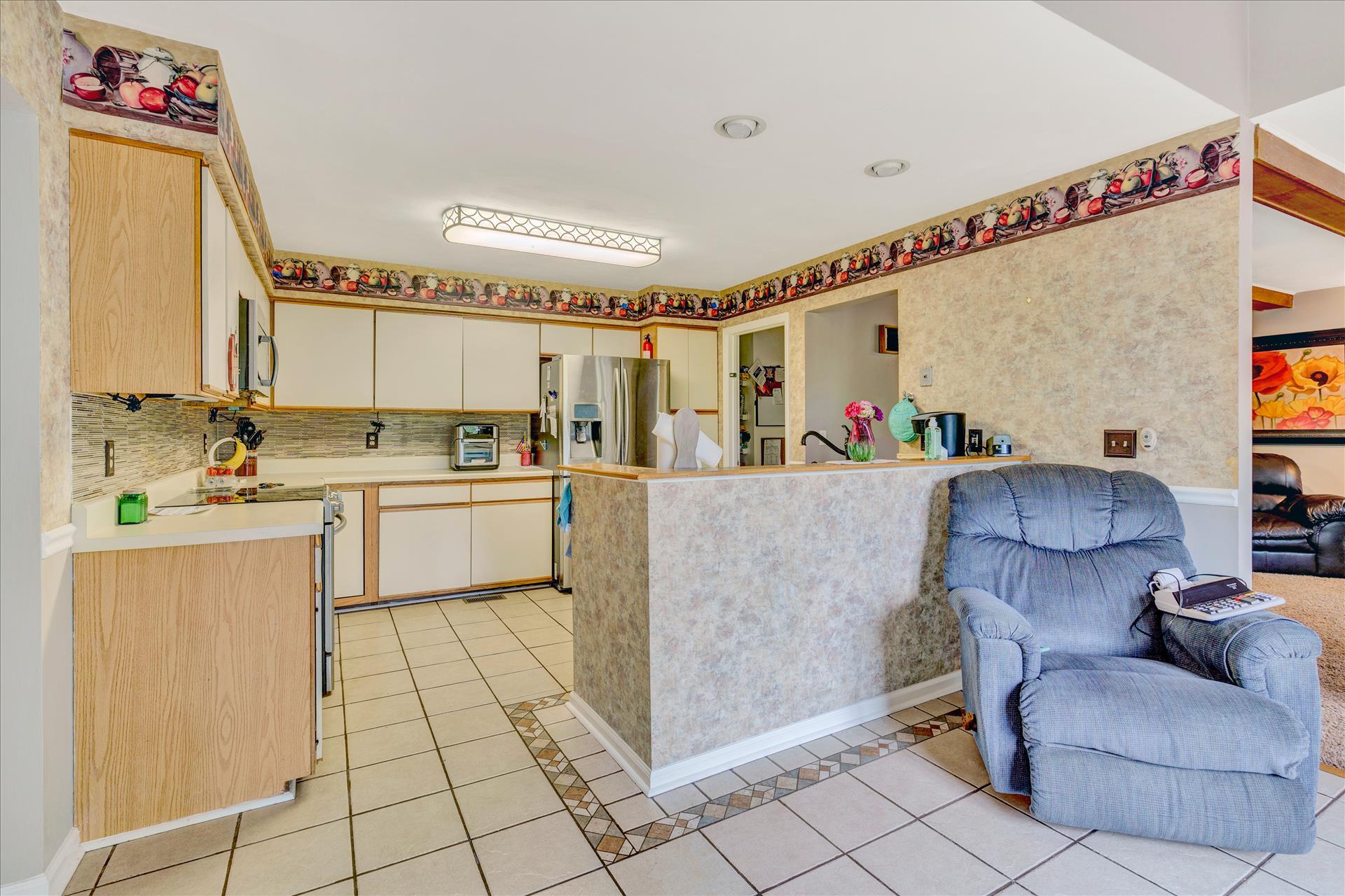4720 Phyllis Road Northeast Roanoke, VA 24012 - Photo 32 of 59 Kitchen3