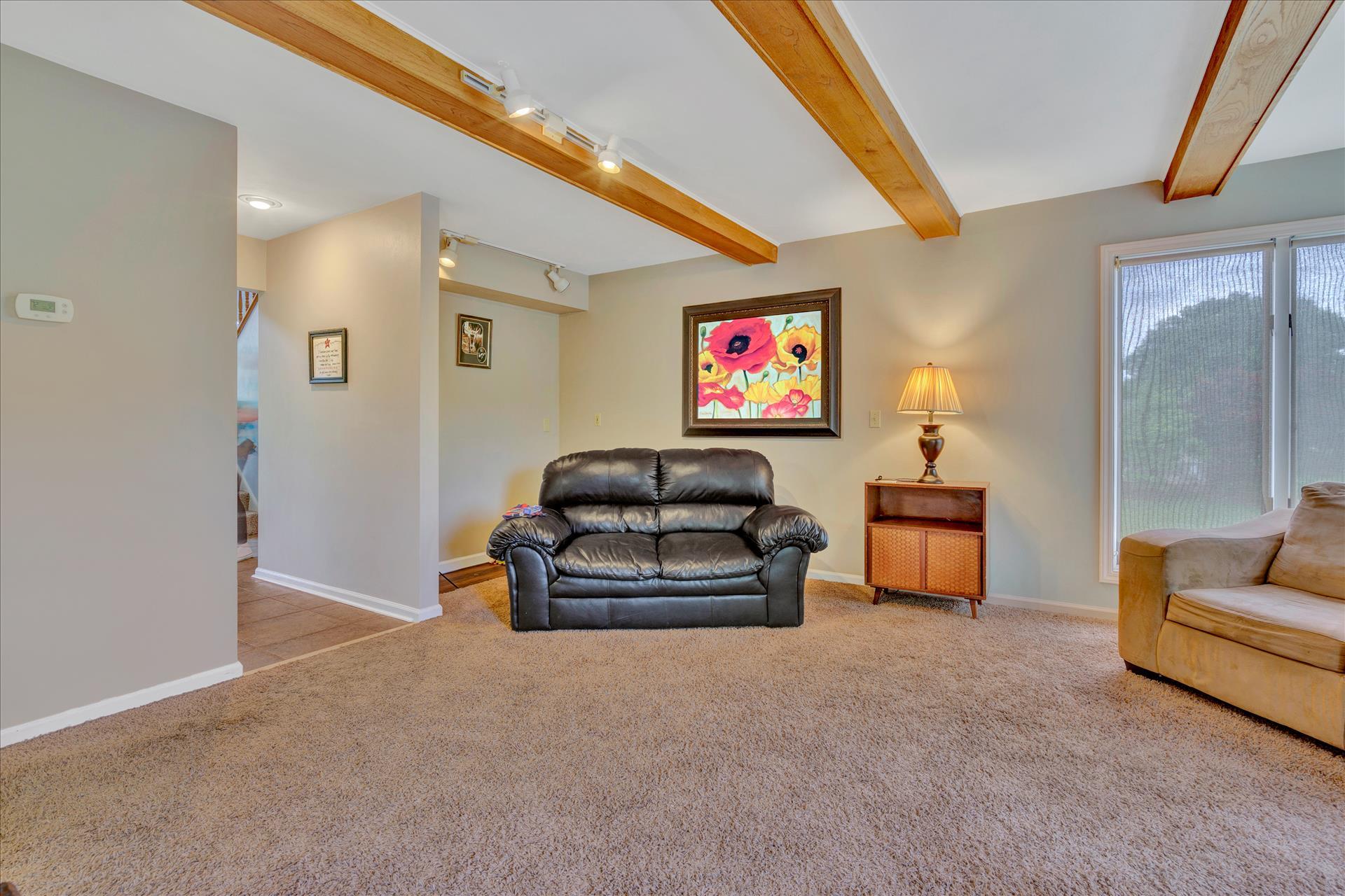 4720 Phyllis Road Northeast Roanoke, VA 24012 - Photo 37 of 59 Family Room3