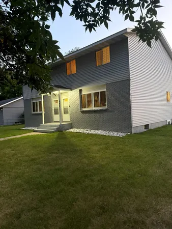 $350,000 | 443 32nd Avenue North, St. Cloud, MN 56303