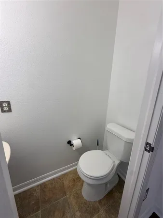 $2,200 | 10110 Abington Place, Tampa, FL 33624