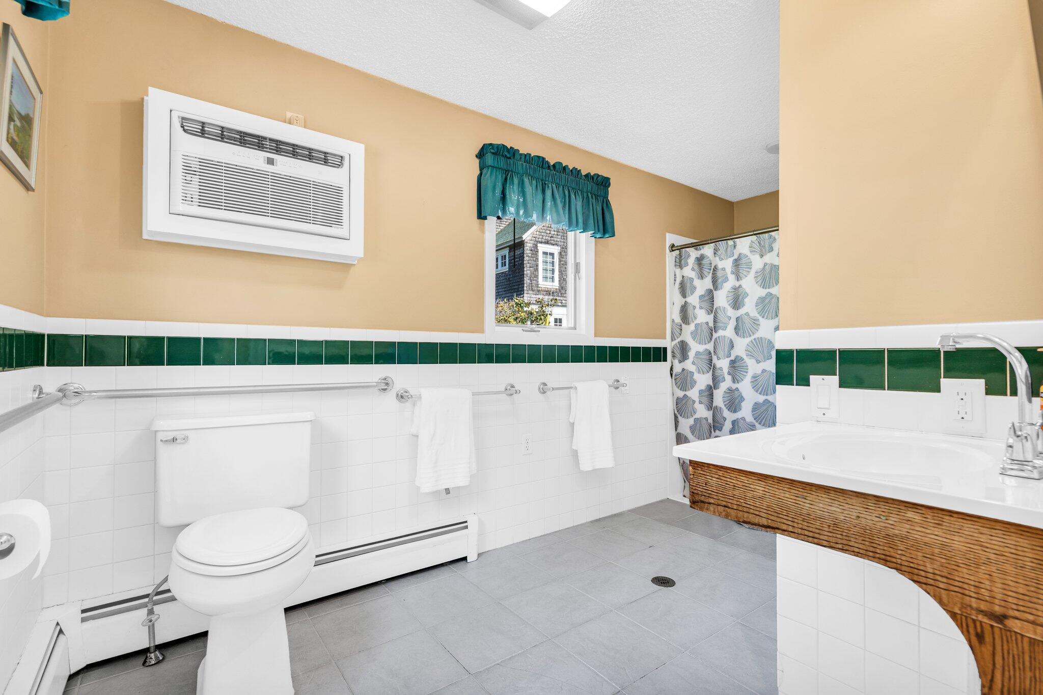 132-134 Hills Beach Road Biddeford, ME 04005 - Photo 22 of 69 4-web-or-mls-DSC07504