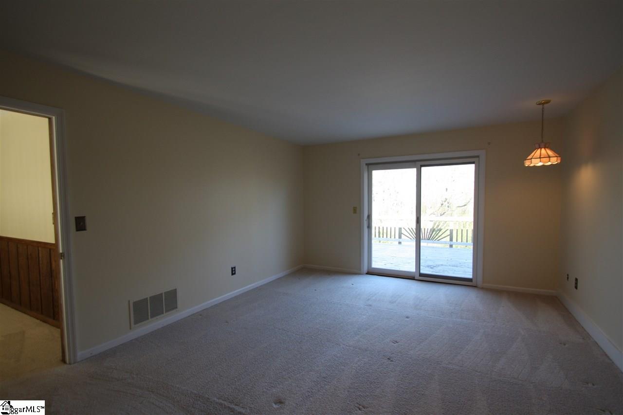 158 North Rutherford Road Greer, SC 29651 - Photo 10 of 30