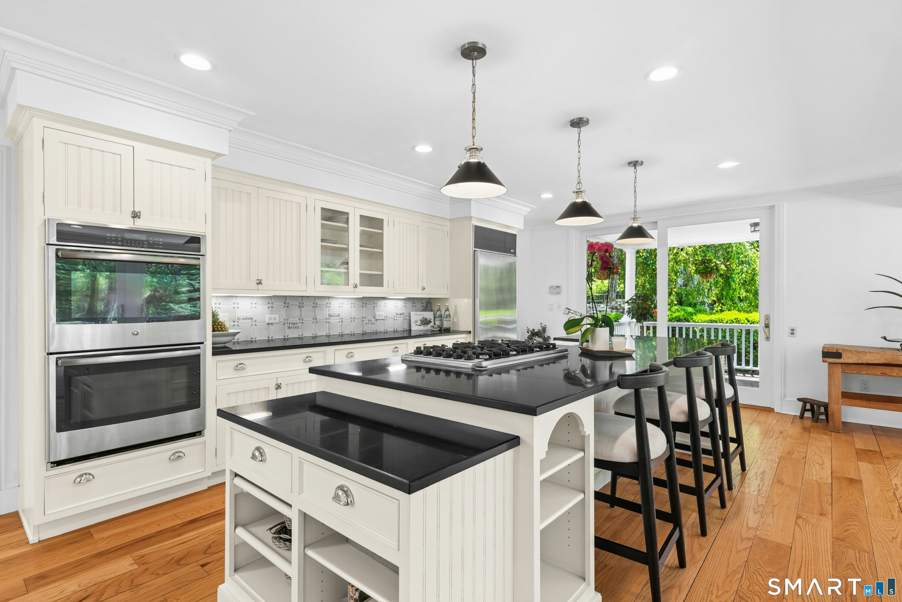 610 Cheese Spring Road New Canaan, CT 06840 - Photo 10 of 38