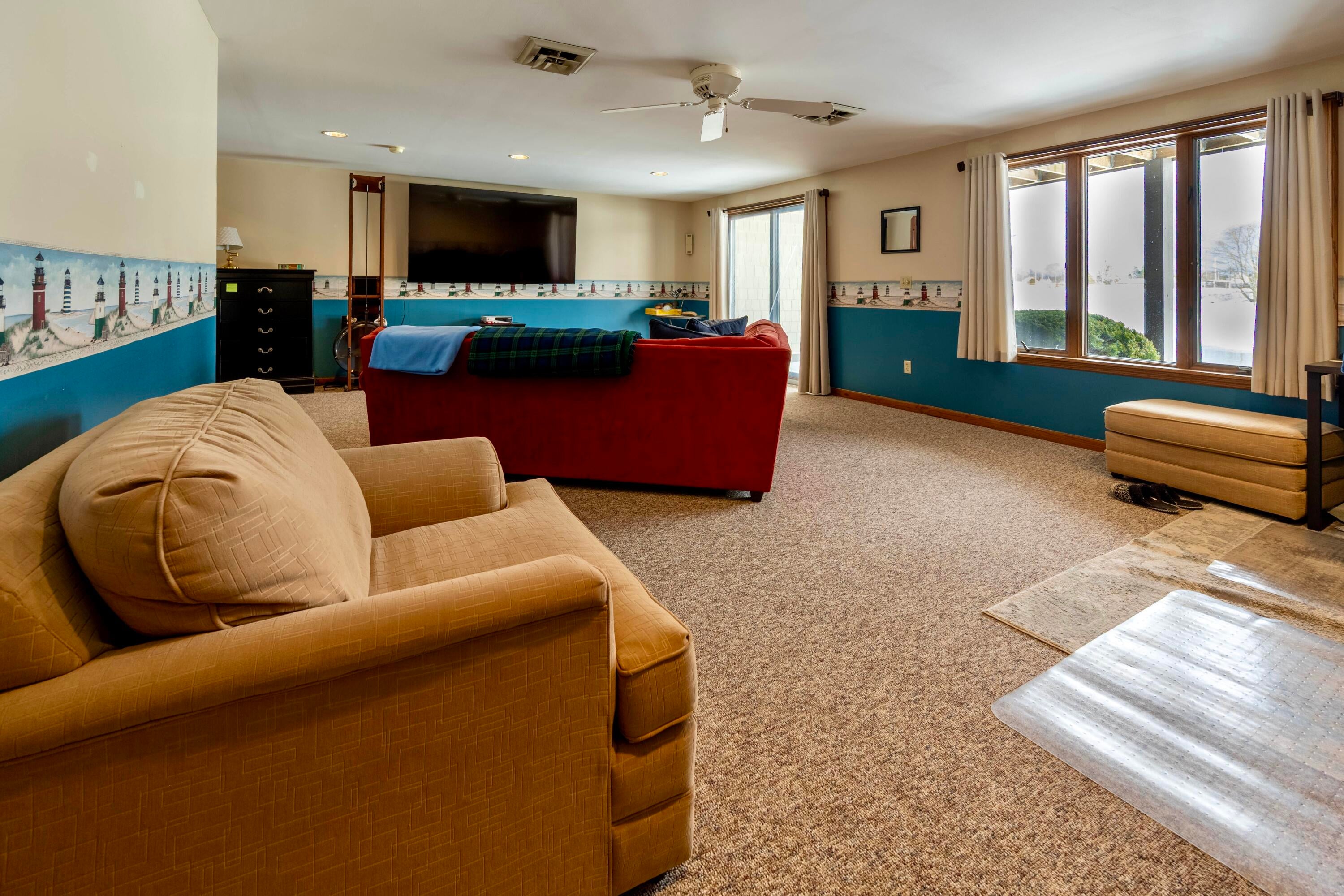 219 South Main Street Cheboygan, MI 49721 - Photo 21 of 28 Family Room