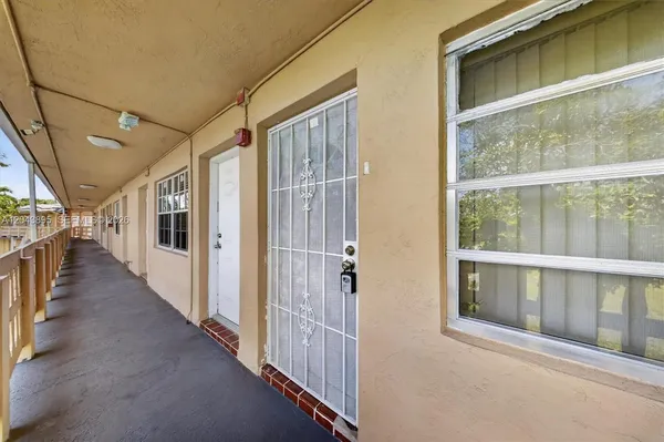 $99,900 | 20311 Northeast 2nd Avenue, Unit 21, Miami, FL 33179