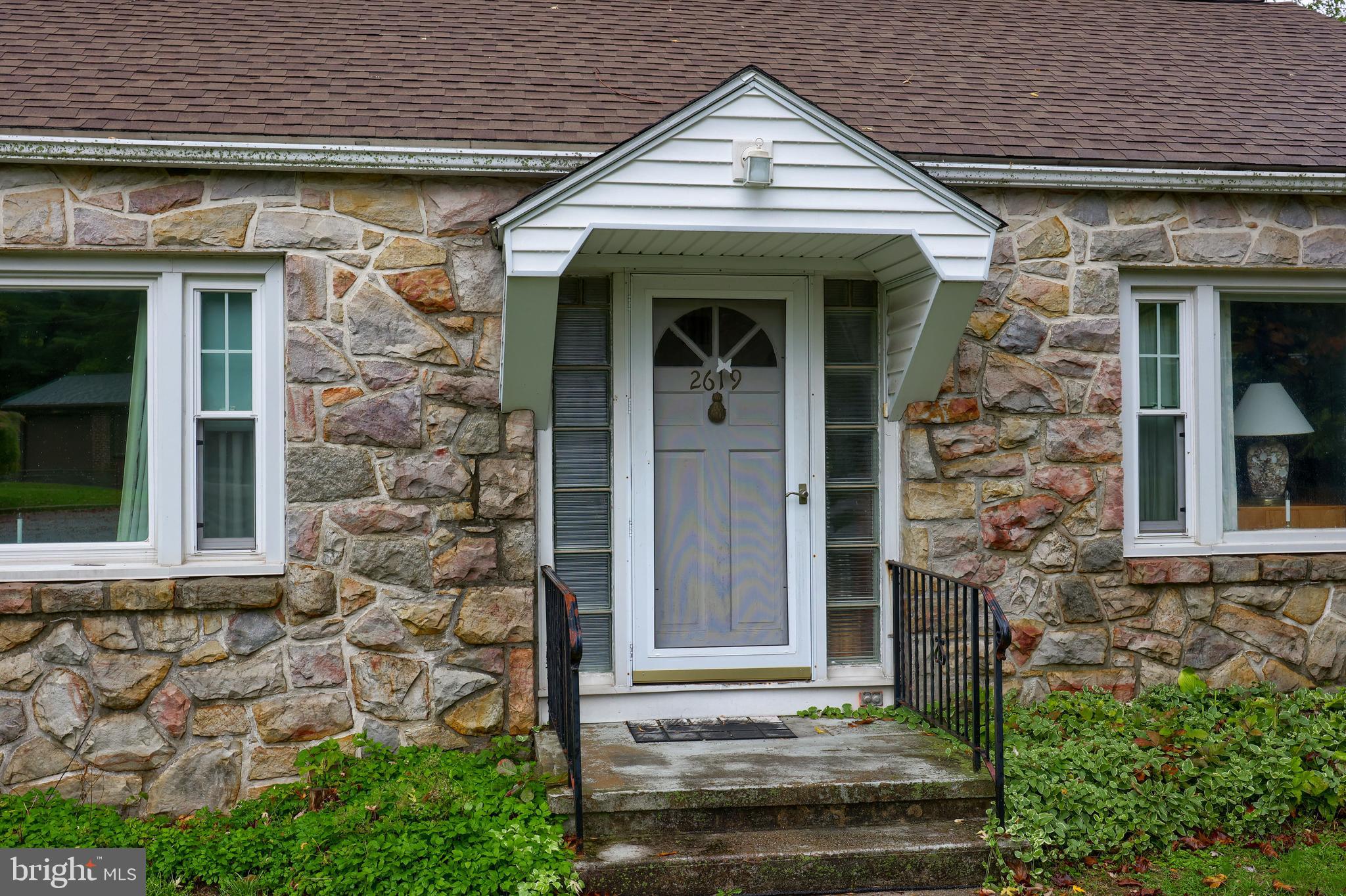 2619 Bilmar Road Reading, PA 19604 - Photo 3 of 27