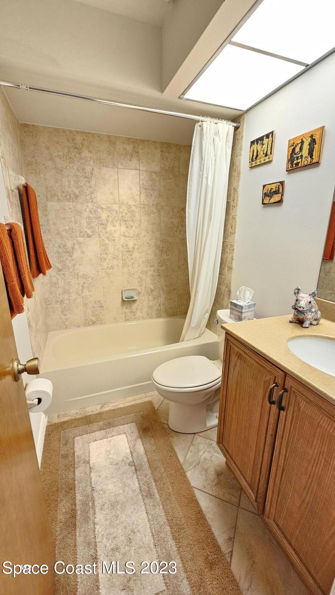 329 Pine Ridge Lane Melbourne, FL 32940 - Photo 14 of 30 main bathroom