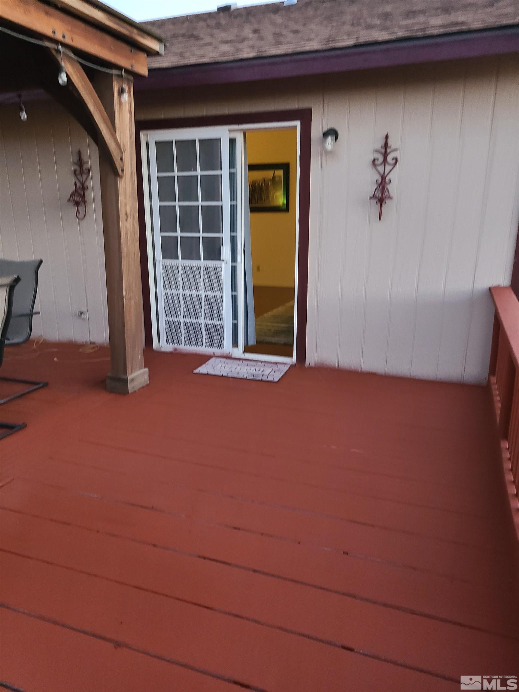2760 Dallas Drive Fallon, NV 89406 - Photo 29 of 33 a view of a house with a large window