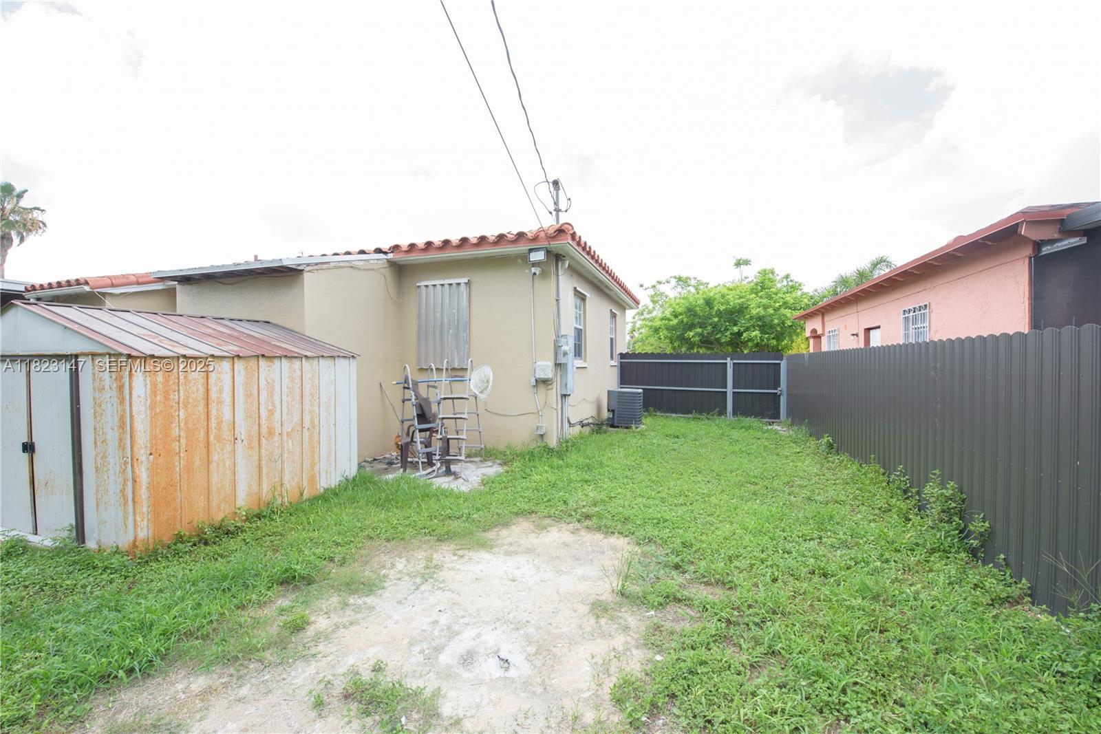 926 Northwest 3rd Avenue Homestead, FL 33030 - Photo 13 of 23 a house view with backyard space