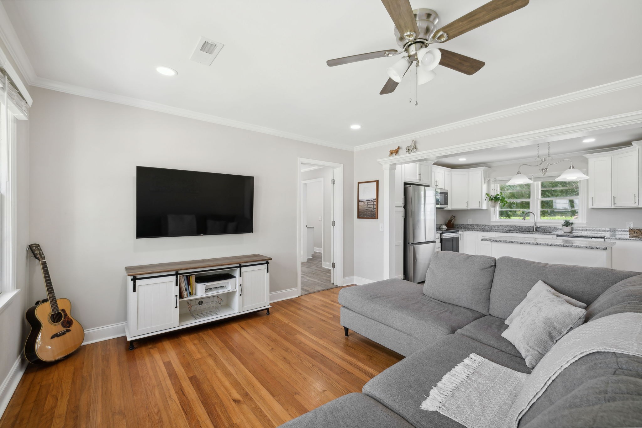 40 Yates Road Hillsboro, TN 37342 - Photo 5 of 39 a living room with furniture and a flat screen tv