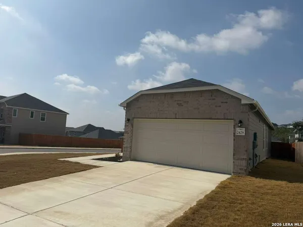 $1,950 | 2429 Corinthus Bend, San Antonio, TX 78245
