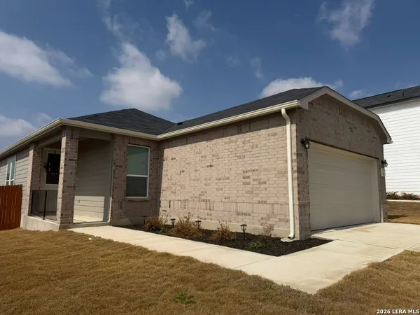 $1,950 | 2429 Corinthus Bend, San Antonio, TX 78245