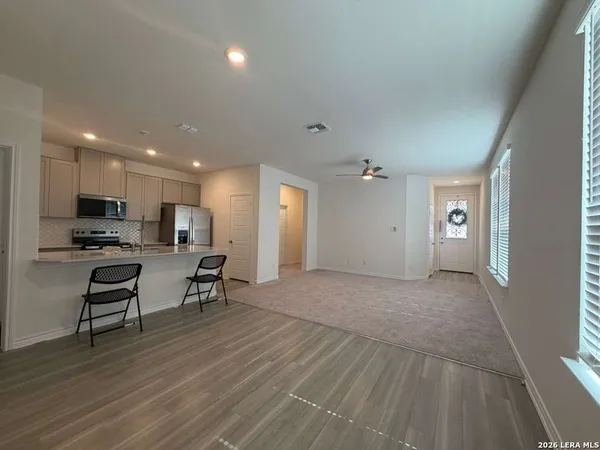 $1,950 | 2429 Corinthus Bend, San Antonio, TX 78245