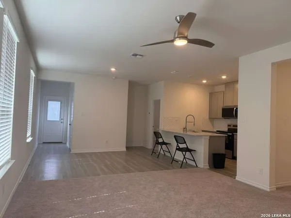 $1,950 | 2429 Corinthus Bend, San Antonio, TX 78245