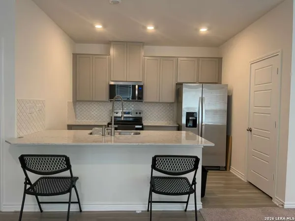 $1,950 | 2429 Corinthus Bend, San Antonio, TX 78245