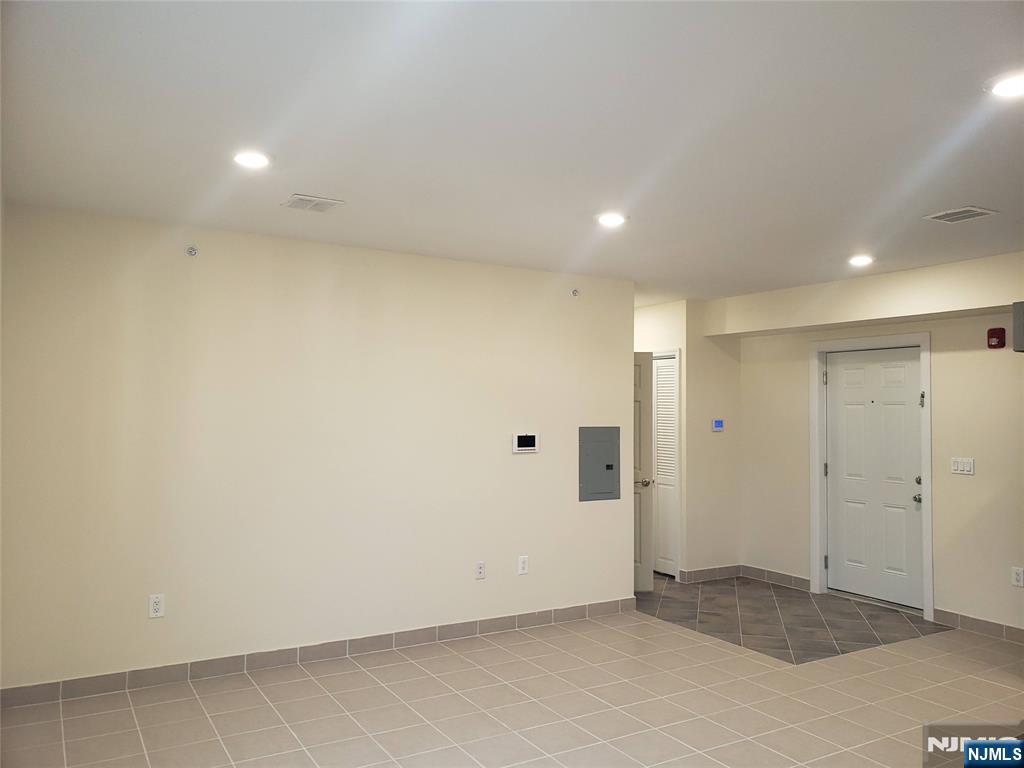44 Bergen Boulevard, Unit 9 Fairview, NJ 07022 - Photo 9 of 16 a view of an empty room
