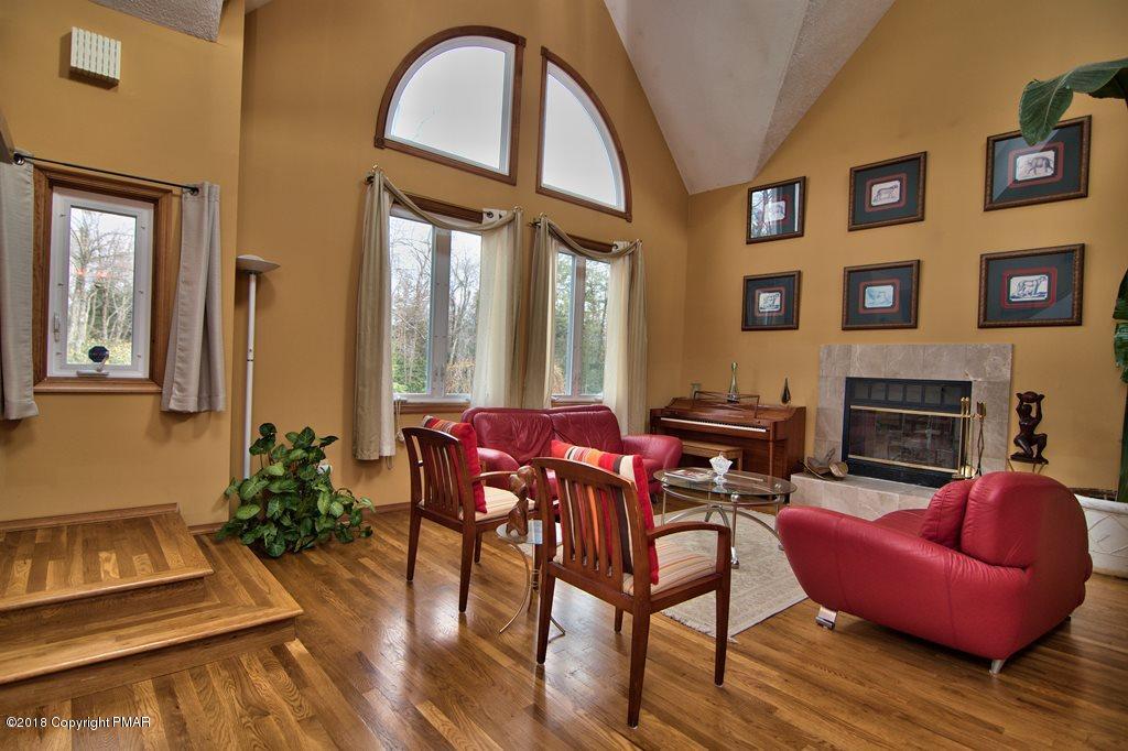 1201 Kilmer Road Tobyhanna, PA 18466 - Photo 5 of 54 Living Room View 3