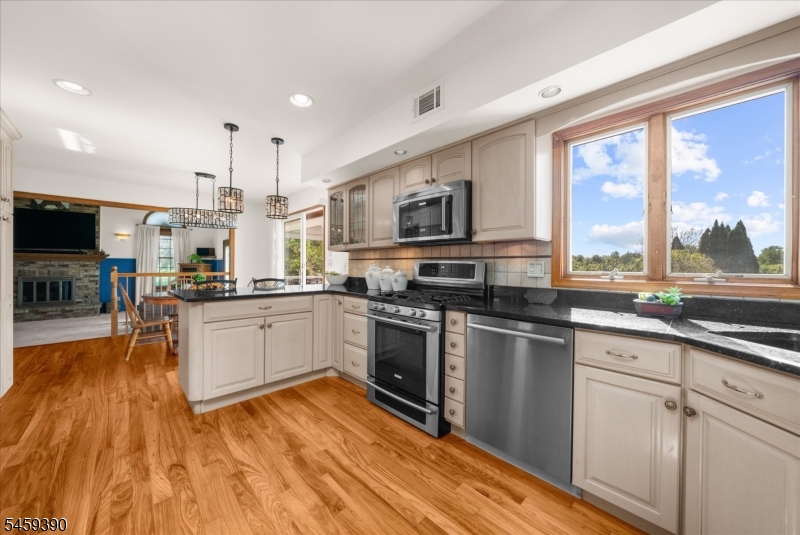 36 Kingsridge Road Frenchtown, NJ 08825 - Photo 13 of 49 Gallery Image 13